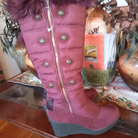 Juicy couture winter boots - Picture 1 of 7